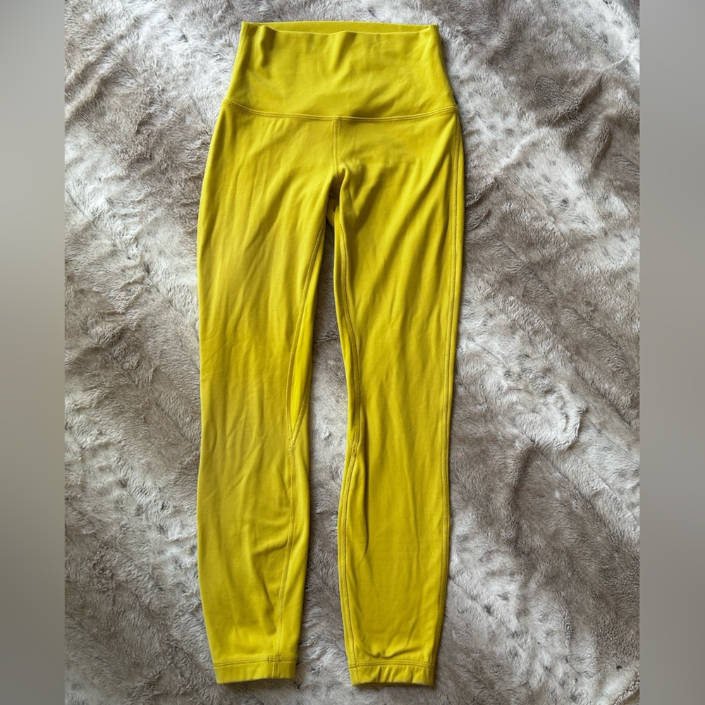 Lululemon Align Leggings 25” in Yellow Pear size 4 - Picture 5 of 9
